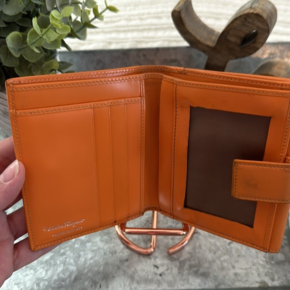 Salvatore Ferragamo Compact Wallet - Picture 9 of 11